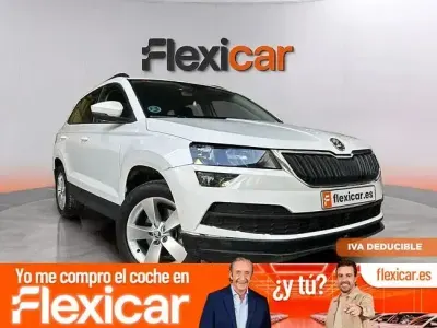 Usado Skoda Karoq Ambition 150 CV (110 kW) 2021 Blanco SUV
