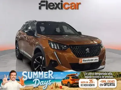 Usado Peugeot 2008 GT-line 130 CV (95 kW) 2020 Naranja SUV