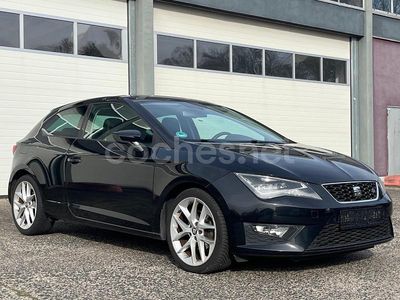 Usado Seat Leon Style 150 CV (110 kW) 2014 Negro Berlina