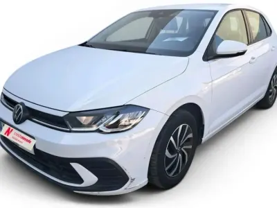 Usado VW Polo Life 95 CV (69 kW) 2022 Blanco Utilitario