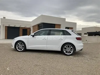 Usado Audi A3 Advanced 110 CV (80 kW) 2015 Blanco Berlina