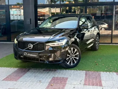 Usado Volvo XC60 Plus 196 CV (144 kW) 2023 Negro SUV
