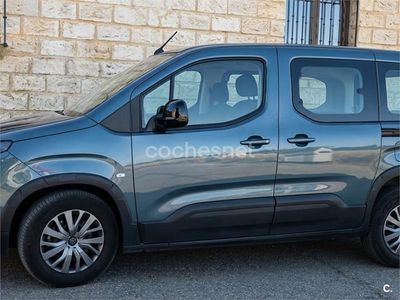 Usado Peugeot Rifter GT 130 CV (95 kW) 2024 Azul Monovolumen