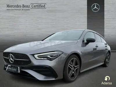 Occasion Mercedes CLA200 Shooting Brake AMG line 150 PK (110 kW) 2024 Grijs Stationwagen