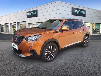 Usado Peugeot 2008 Allure 110 CV (80 kW) 2021 Naranja SUV