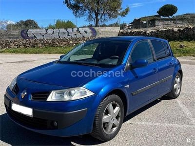 Usado Renault Mégane II Dynamique 115 CV (84 kW) 2006 Azul Berlina