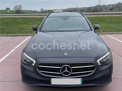 Usado Mercedes E300 306 CV (225 kW) 2021 Gris / plata Familiar