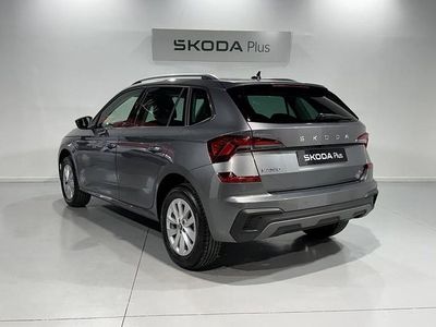 Usado Skoda Kamiq Selection 115 CV (84 kW) 2025 Gris SUV