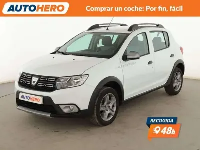 Usado Dacia Sandero Stepway 90 CV (66 kW) 2016 Blanco Utilitario