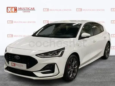 Usado Ford Focus ST-Line 125 CV (91 kW) 2022 Blanco Berlina