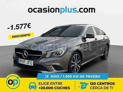 Gris / plata Usado 2015 Mercedes CLA220 Shooting Brake Urban Familiar | 21.300 € (Precio justo)