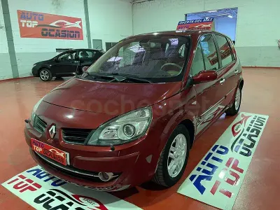 Usado Renault Scénic II Privilege 130 CV (95 kW) 2008 Granate Monovolumen