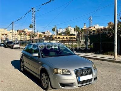 Usado Audi A3 Ambition 102 CV (75 kW) 2005 Gris / plata Berlina