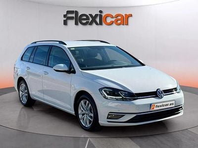 Usado VW Golf VII Advance 116 CV (85 kW) 2020 Blanco Familiar