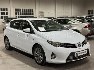 Toyota Auris Hybrid