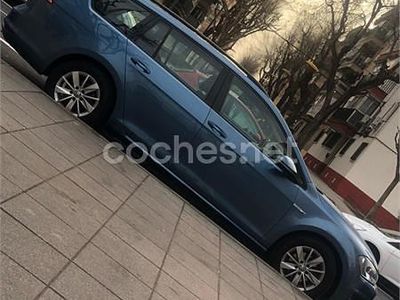 Usado VW Golf VII 110 HP (80 kW) 2015 Azul Carrinha
