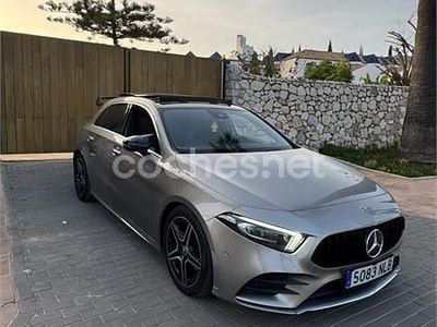 Usado Mercedes A180 122 CV (89 kW) 2019 Gris / plata Berlina