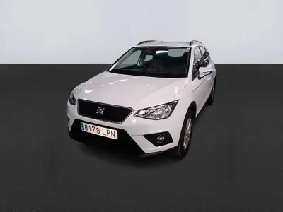 Usado Seat Arona Style 110 CV (80 kW) 2021 Blanco SUV
