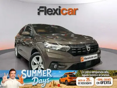 Usado Dacia Logan Comfort 100 CV (73 kW) 2021 Beige Berlina