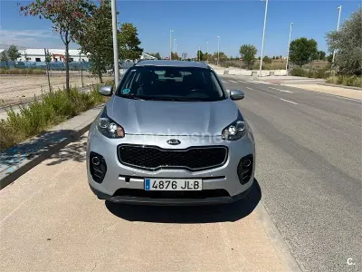 Usado Kia Sportage 135 CV (99 kW) 2016 Gris / plata SUV
