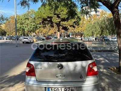 Gris / plata Usado 2002 VW Polo Trendline Berlina | 1900 € (Precio justo)