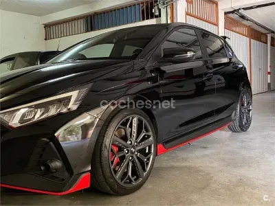 Usado Hyundai i20 204 CV (150 kW) 2022 Negro Utilitario
