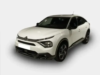 Begagnad Citroën C4 Feel 130 HK (95 kW) 2021 Vit Sedan