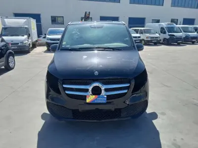 Usado Mercedes V220 Avantgarde 163 CV (119 kW) 2022 Negro Monovolumen
