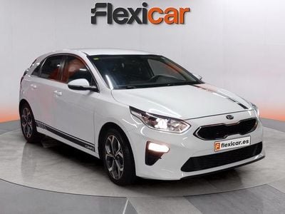 Usado Kia Ceed 120 CV (88 kW) 2020 Blanco Utilitario