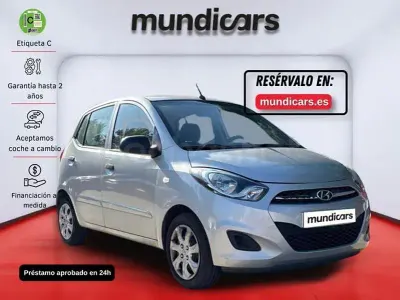 Usado Hyundai i10 Comfort 85 CV (62 kW) 2012 Gris / plata Utilitario