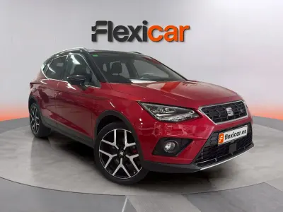 Usado Seat Arona Ecomotive 110 CV (80 kW) 2020 Rojo SUV