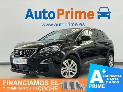 Usado Peugeot 3008 Active 120 CV (88 kW) 2017 Negro SUV