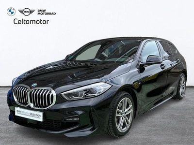 Pintura metalizada saphirschwarz Usado 2024 BMW 118 Comfort Edition Utilitario | 33.250 € (Un poco caro)