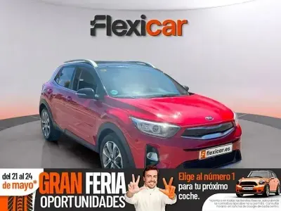 Usado Kia Stonic 100 HP (73 kW) 2019 Vermelho SUV