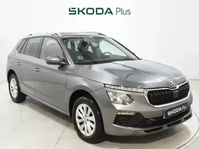 Usado Skoda Kamiq Selection 115 HP (84 kW) 2025 Cinzento SUV