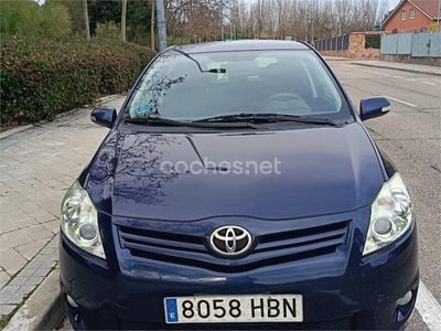Usado Toyota Auris Active 132 CV (97 kW) 2011 Azul Utilitario