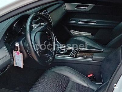 Usado Jaguar XF Prestige 180 CV (132 kW) 2016 Blanco Berlina