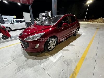 Usado Peugeot 308 Premium 110 CV (80 kW) 2008 Rojo Berlina