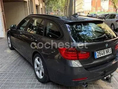 Usado BMW 318 143 CV (105 kW) 2015 Gris / plata Familiar