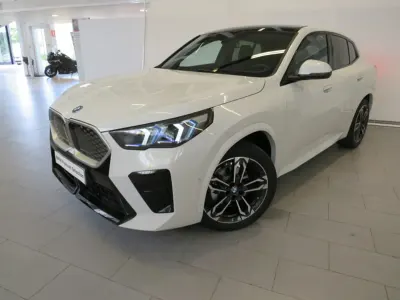 Usado BMW iX2 Comfort Edition 150 kW (204 CV) 2026 Blanco SUV
