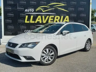 Usado Seat Leon CONNECT 110 CV (80 kW) 2016 Blanco Familiar