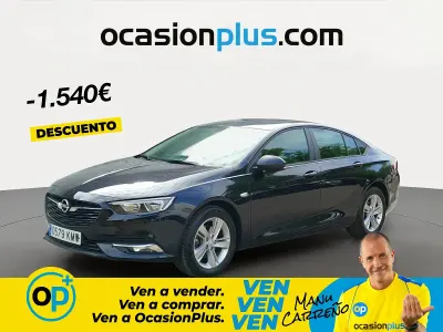 Usado Opel Insignia Selective 136 CV (100 kW) 2018 Azul Berlina
