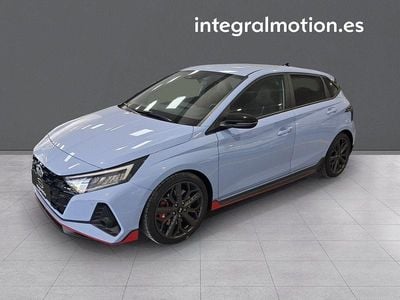 Azul Usado 2023 Hyundai i20 Berlina | 28.490 € (Un poco caro)