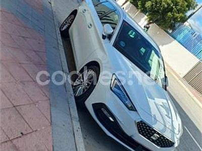 Usado Seat Leon XCELLENCE 150 CV (110 kW) 2021 Blanco Familiar