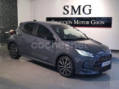 Gris / plata Usado 2025 Toyota Yaris Hybrid Plus Berlina | 25.990 € (Precio justo)