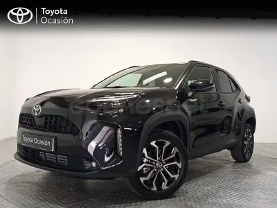 Nuevo Toyota Yaris Cross Active 130 CV (95 kW) 2025 Gris / plata SUV