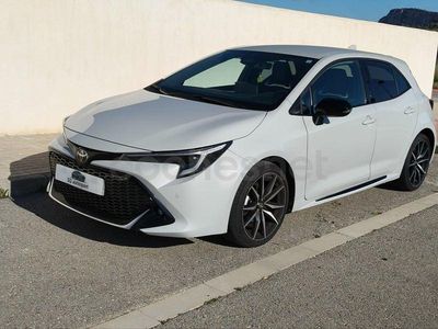 Usado Toyota Corolla 140 CV (102 kW) 2024 Gris / plata Berlina