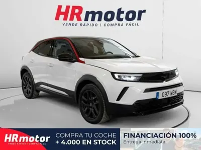 Usado Opel Mokka GS Line 131 CV (96 kW) 2022 Blanco SUV