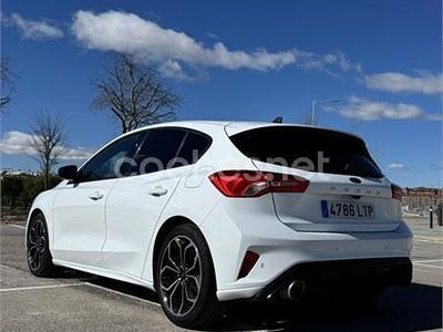 Begagnad Ford Focus ST-Line 125 HK (91 kW) 2021 Vit Sedan