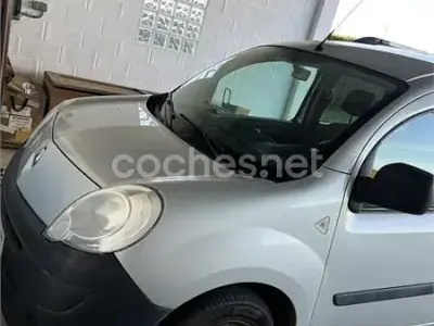Usado Renault Kangoo Expression 85 CV (62 kW) 2009 Gris / plata Familiar
